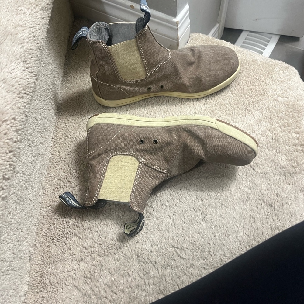Blundstone Men's Tan Slip-On Boots